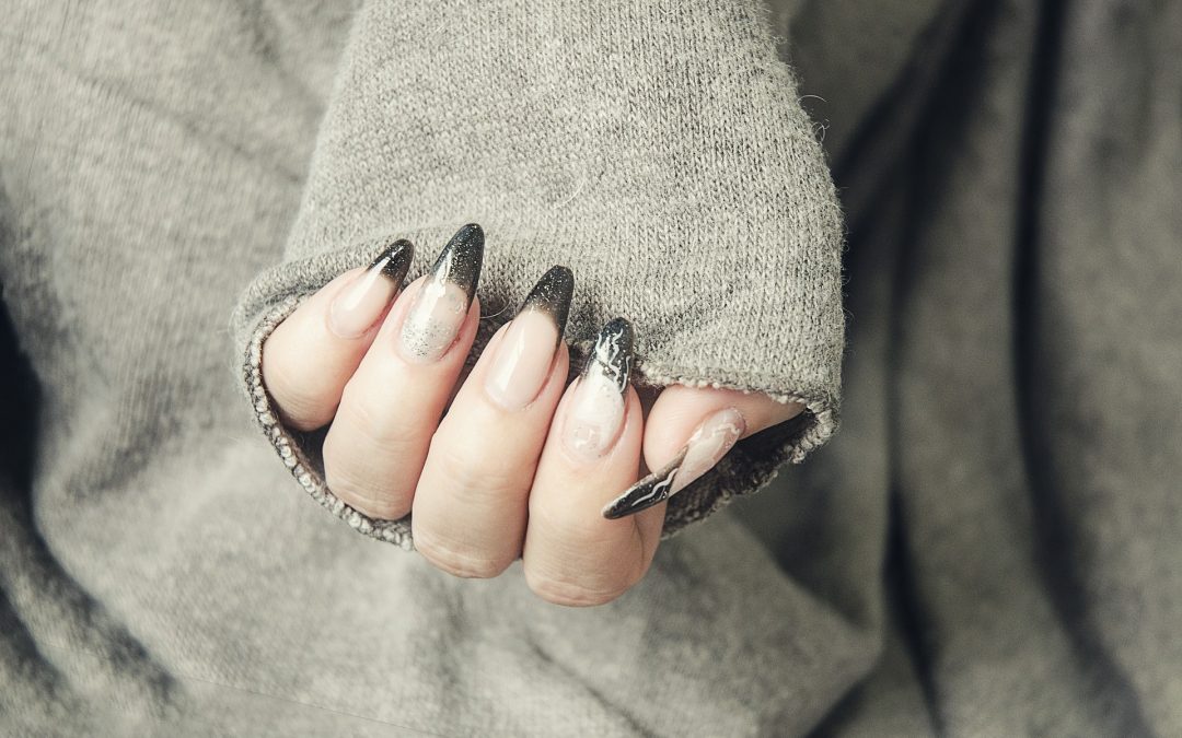 D.I.Y.: What Do You Need for Acrylic Nails?